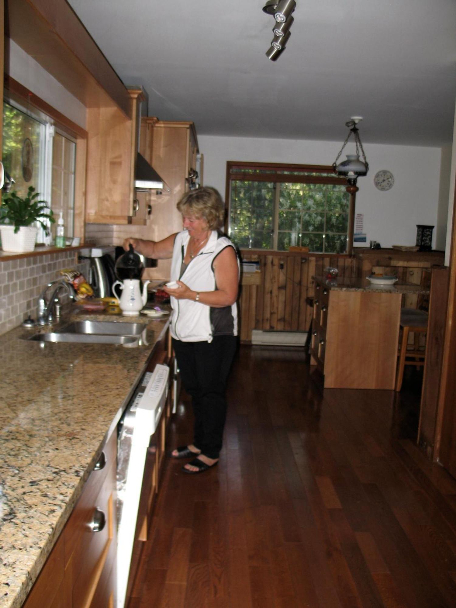 Cedar Song B&B Parksville Exterior photo