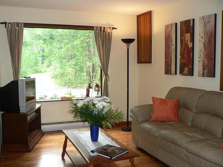 Cedar Song B&B Parksville Room photo
